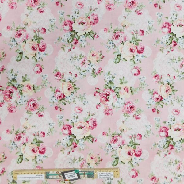 Quilting Patchwork Sewing Fabric Quilt Gate Pink 50x55cm FQ