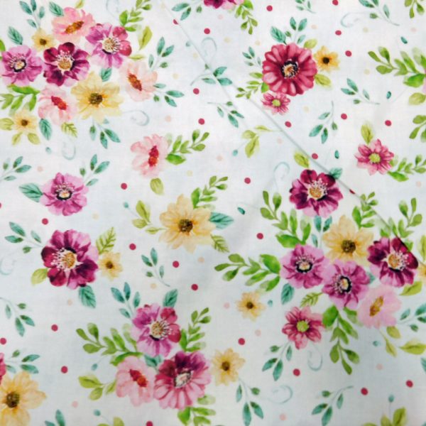 Quilting Patchwork Sewing Fabric In Love Flowers 50x55cm FQ