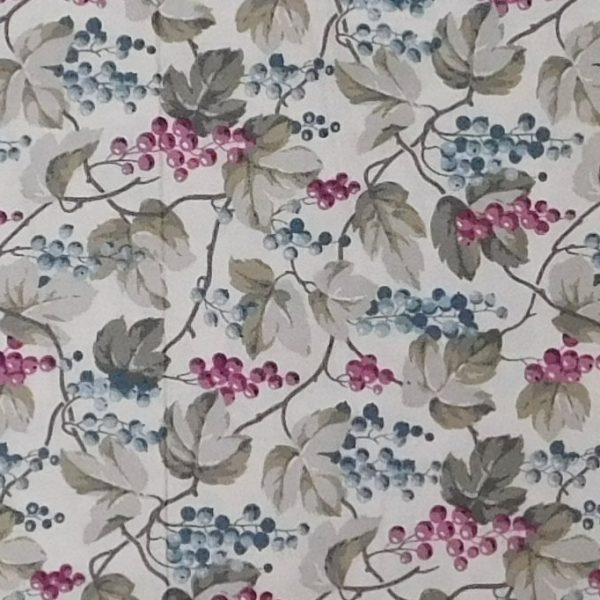 Quilting Patchwork Sewing Fabric Grave Vines 50x55cm FQ