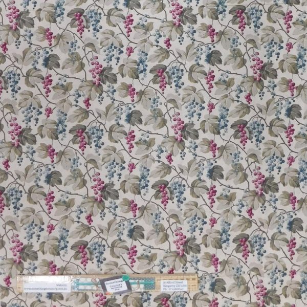Quilting Patchwork Sewing Fabric Grave Vines 50x55cm FQ