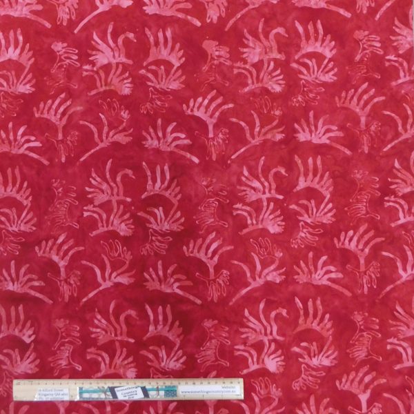 Quilting Patchwork Sewing Batik Kangaroo Paw Ruby 50x55cm FQ